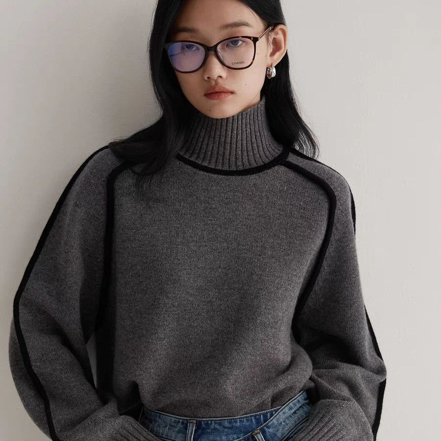 Ella Turtleneck